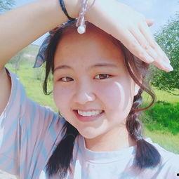 穿进娱乐圈吃瓜,我与明星的甜蜜瓜田之旅